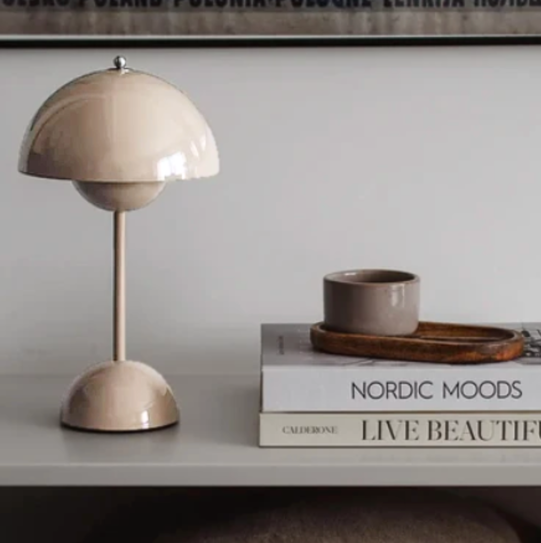 vusella Cordless LED table lamp