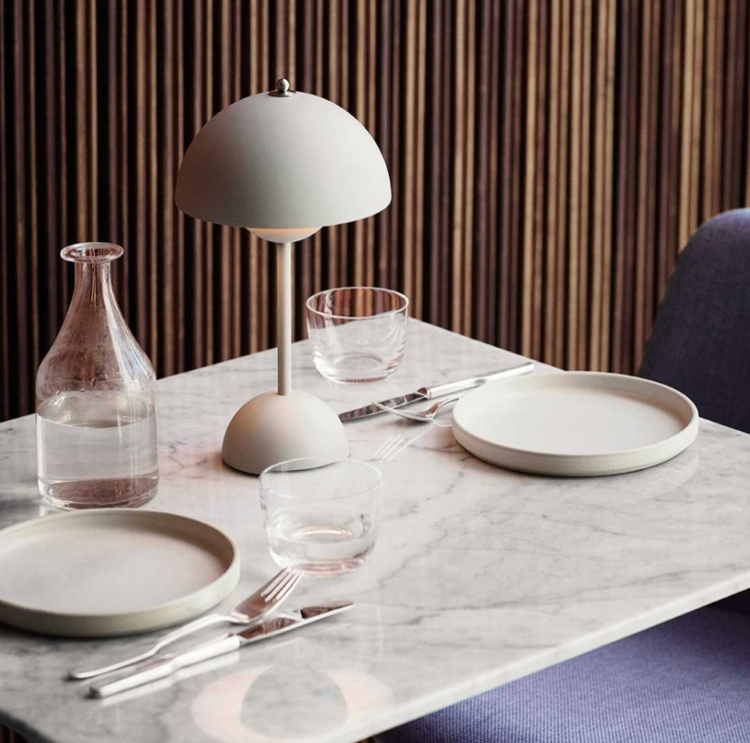 vusella Cordless LED table lamp