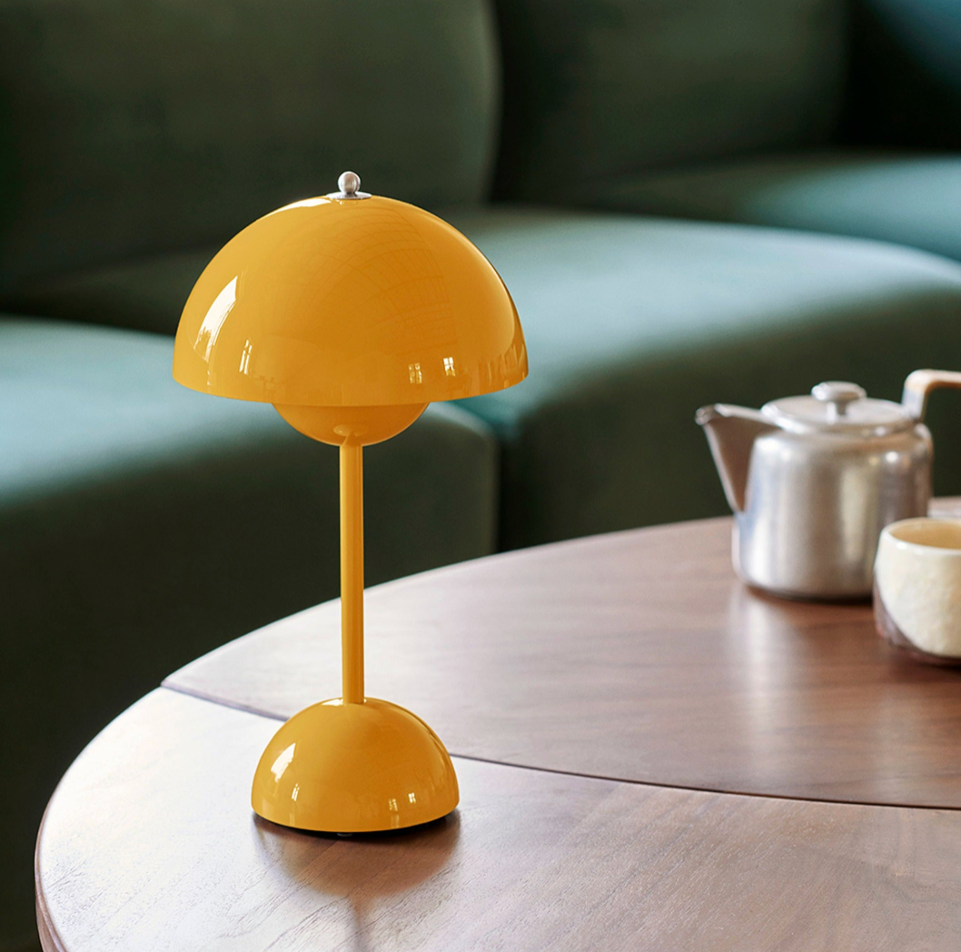 vusella Cordless LED table lamp